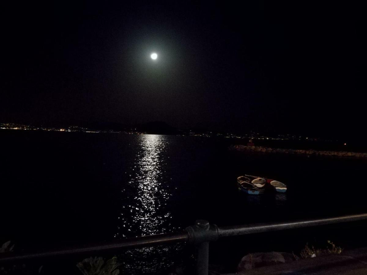 Venitozzi Home Наполи Екстериор снимка